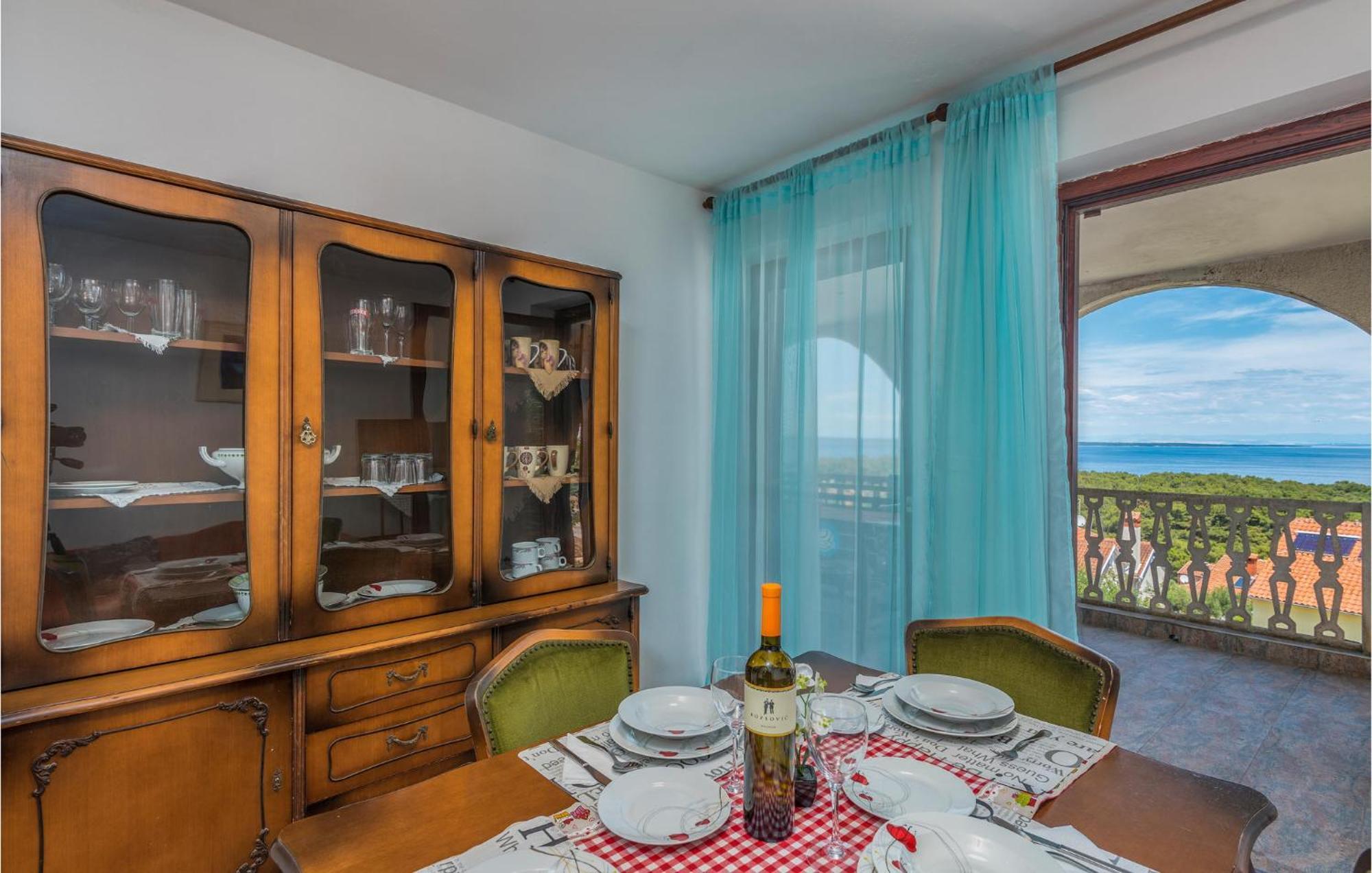 Lovely Apartment In Mali Losinj With Kitchen Exterior photo